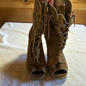High heel booties